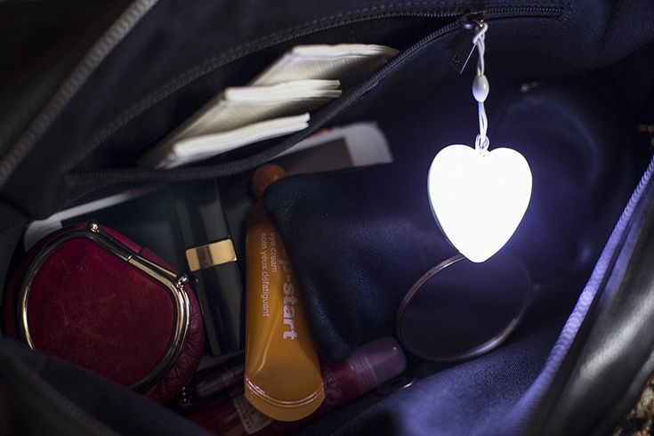 Lampe Tactile à Induction en Forme de Cœur pour Sac