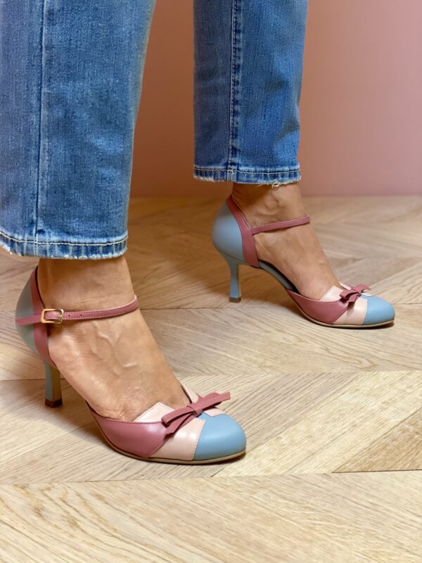 Sandales bout pointu, boucle, talons hauts