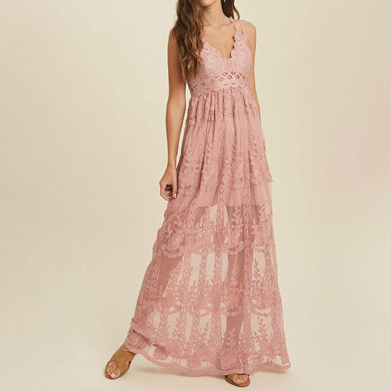 Robe en dentelle à bretelles