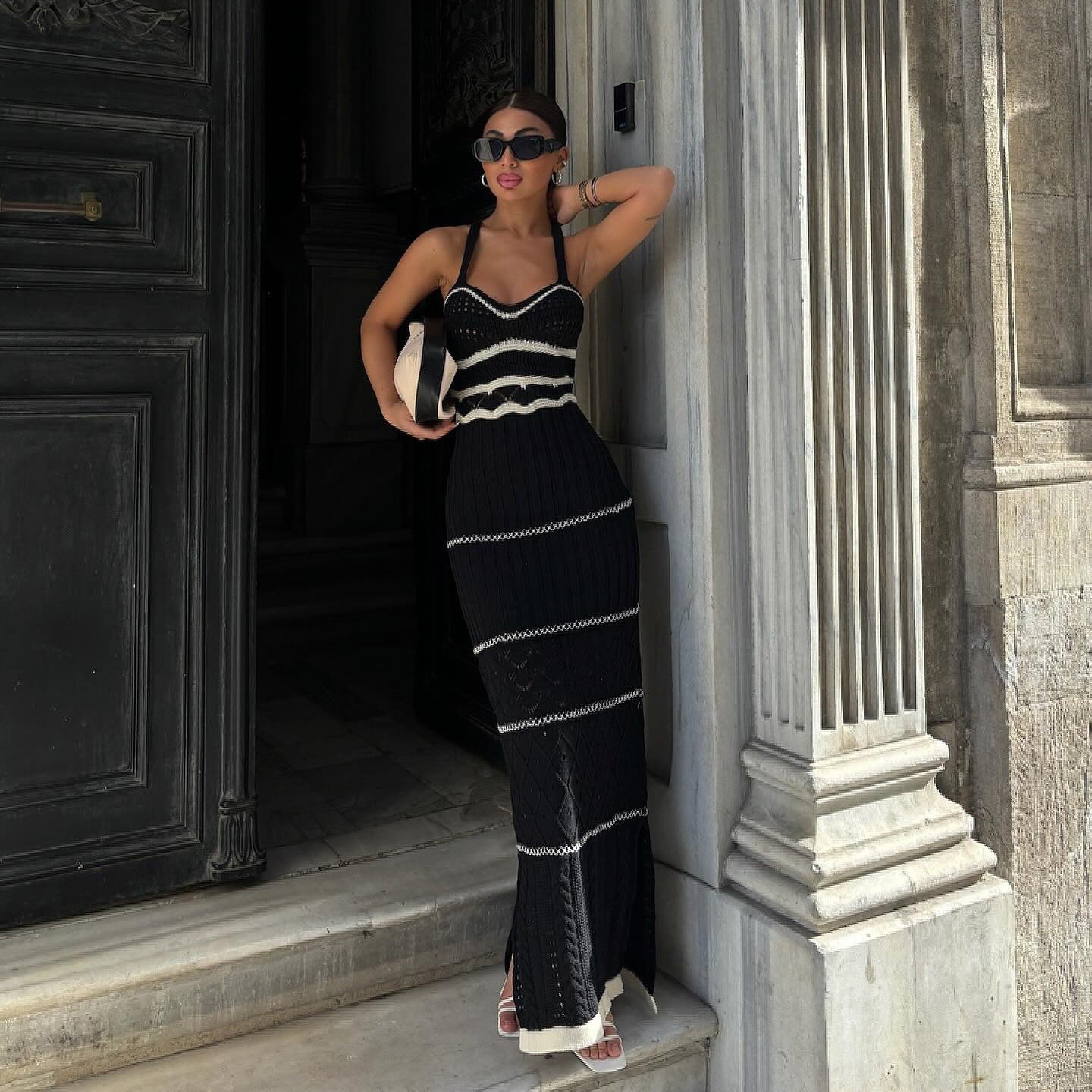 Robe Tricotée à Bretelles Contrastées