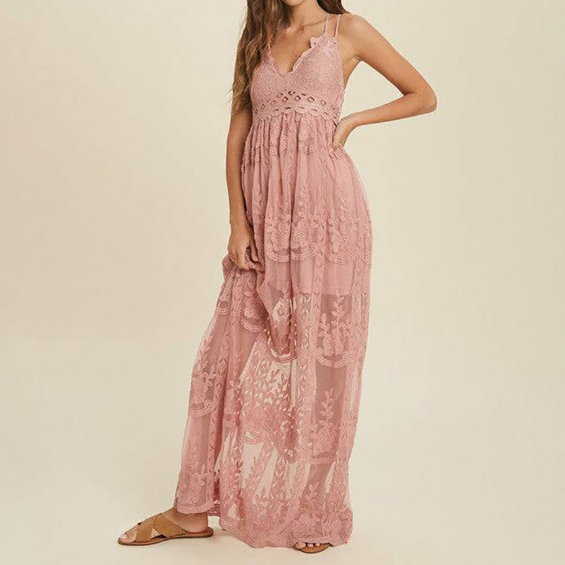Robe en dentelle à bretelles