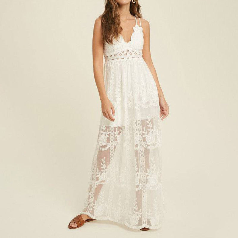 Robe en dentelle à bretelles